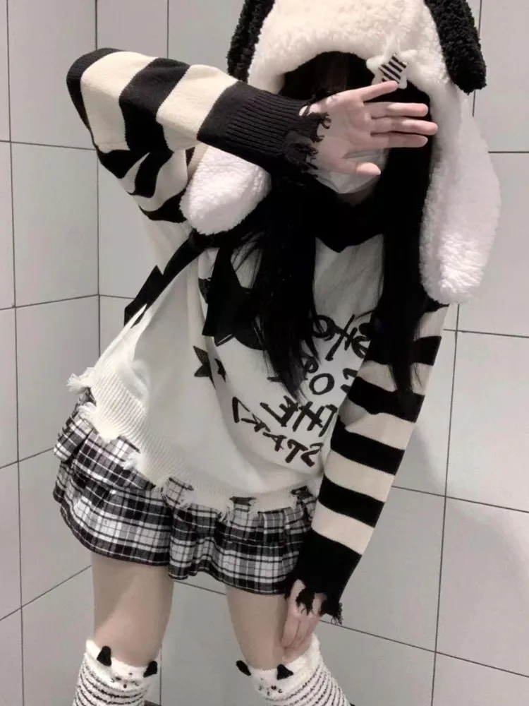 Fashion Black White Striped Sweaters Mujer 2024 New Star Letter Print Tops Women Y2k Autumn Long Sleeve Hole Pullovers