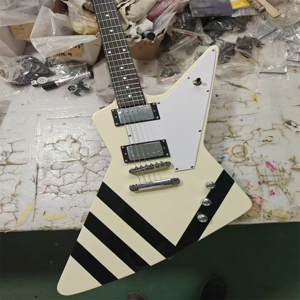 

Custom store light yellow black striped Explorer electric guitar