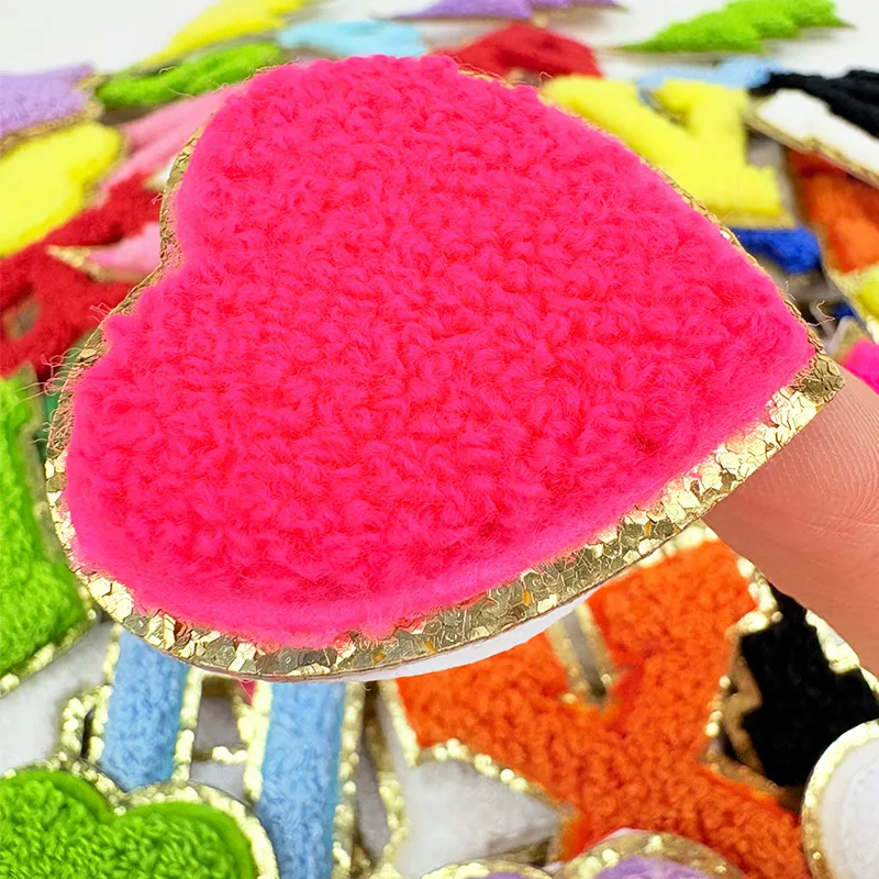 الحروف الملونة ملصق التصحيح الأبجدية منشفة المطرزة الشنيل بقع للملابس أكياس سترة عصا على الملحقات زين