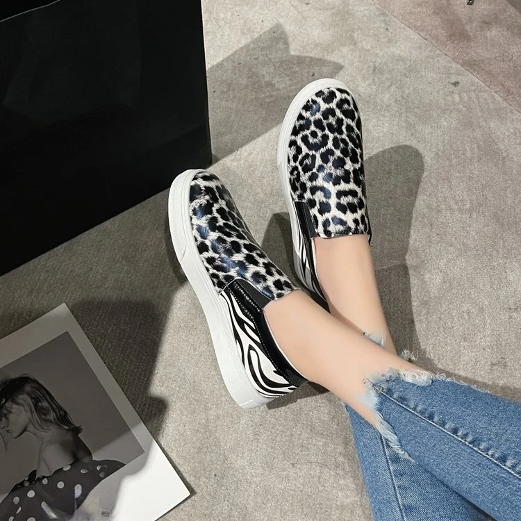 Women\'s Casual Canvas Slip on Sport Shoes 2023 New Spring Fashion Designer Leopard Print Sneakers Loafers Ladies Flat Shoes