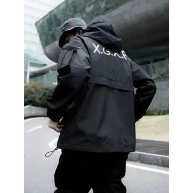 Chaqueta para hombre Techwear High Street Streetwear Sudadera con capucha negra bolsillo hombre mujer pareja primavera otoño moda nueva camiseta masculina a prueba de agua