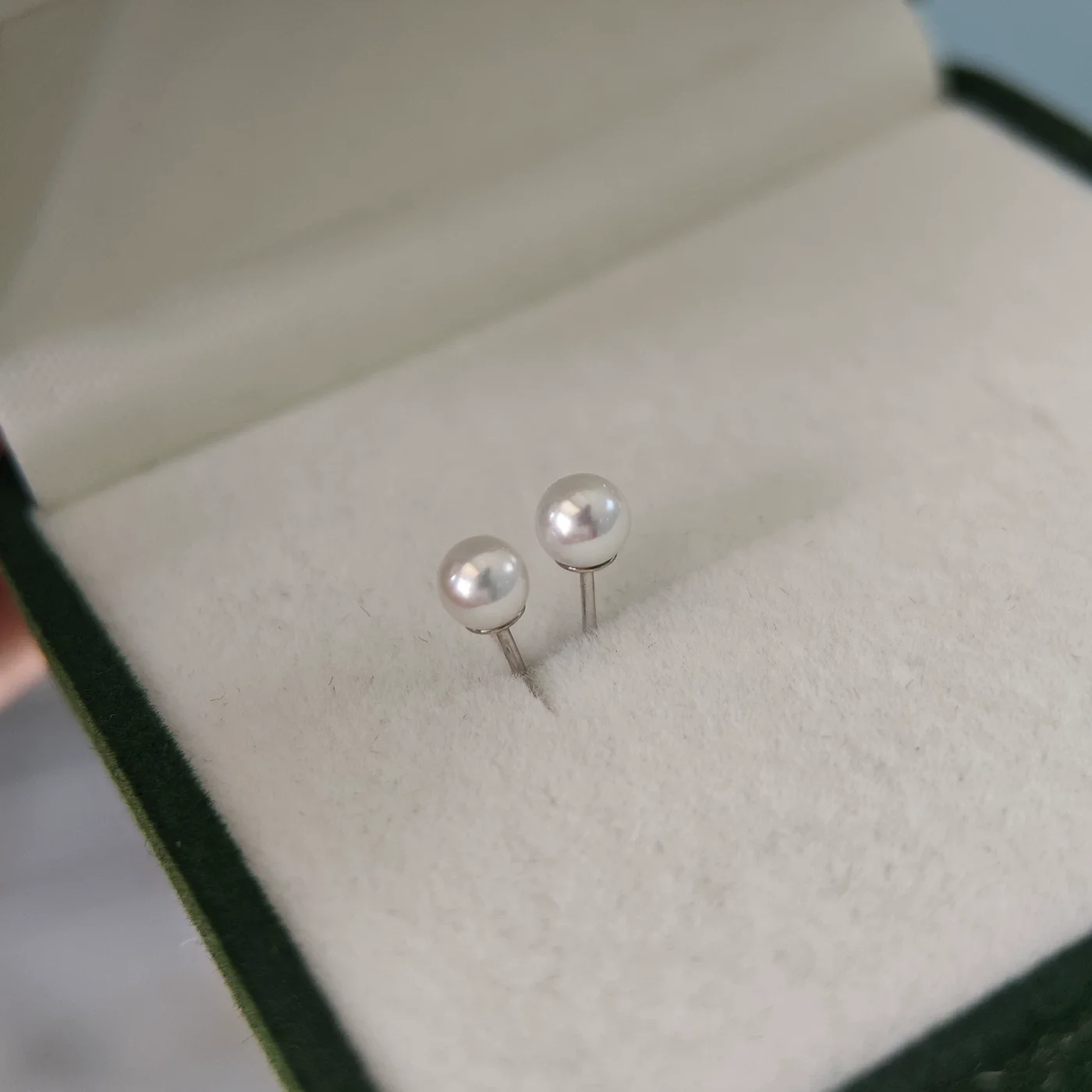 Limited time promotion/Little Elf AAAA4-5mm natural mini maintenance ear hole pearl earrings 925 sterling silver
