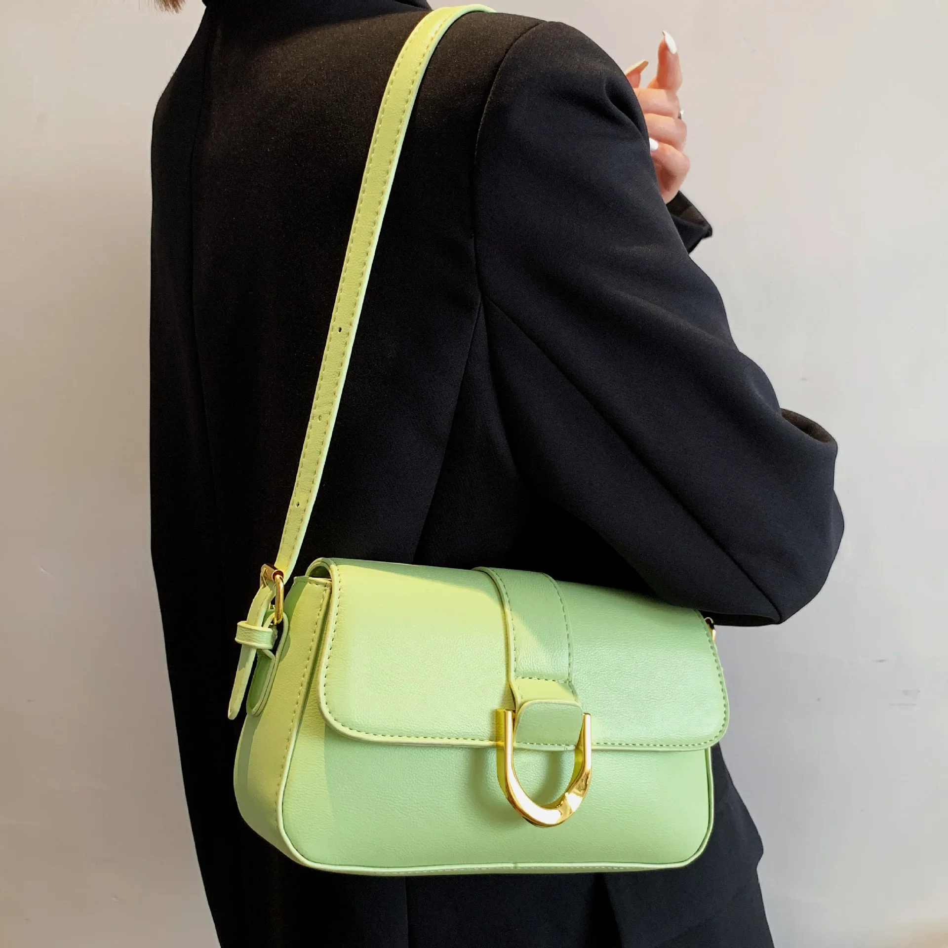 

Elegant Women's Mini Crossbody Bag 2024 New Release French Korean Niche Style Slim Sling Handbag for Everyday Casual Wear