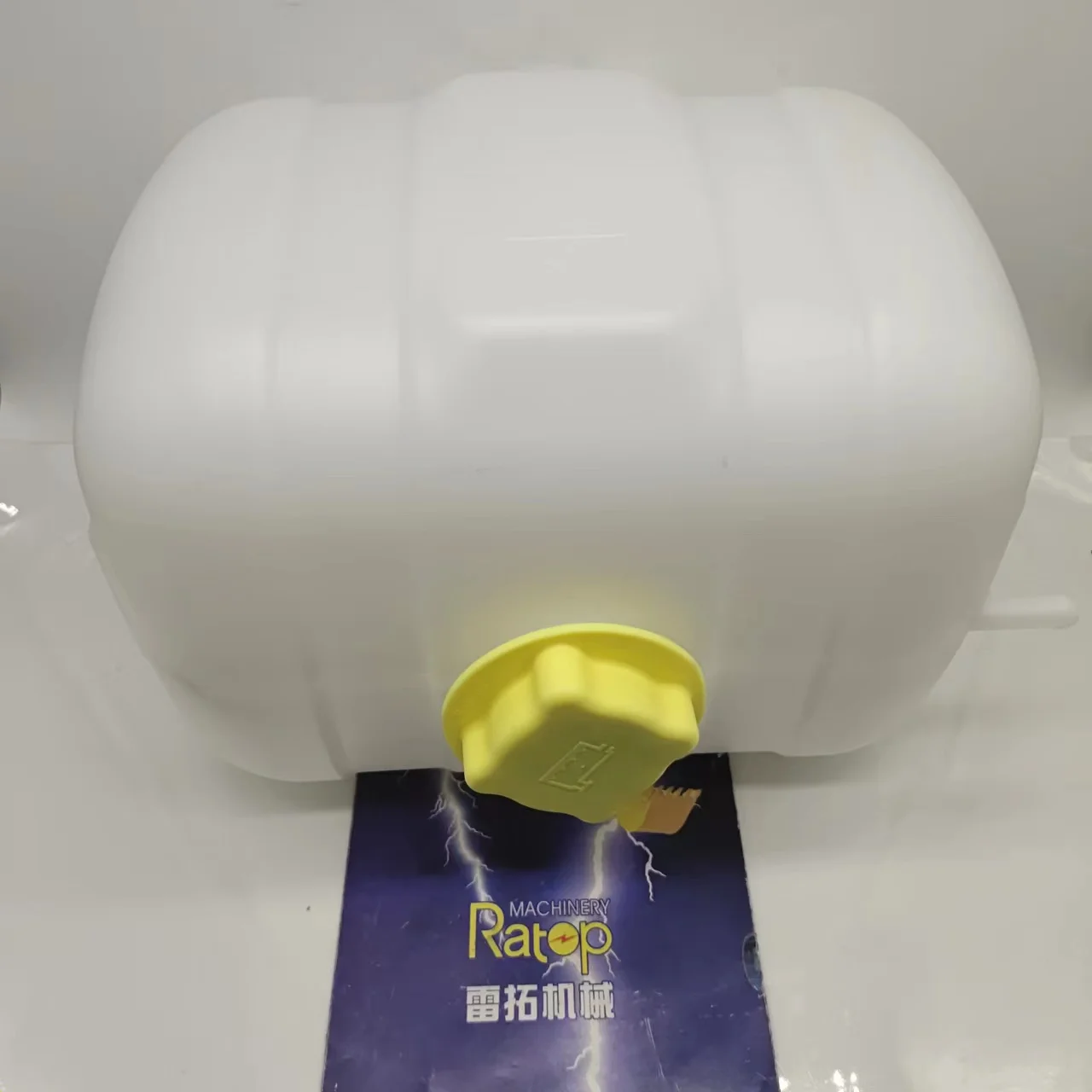 Durable Water Coolant Tank 17214676 11110410 17214676 Expansion Tank For EC140C EC140D EC160D EC180D EC210B