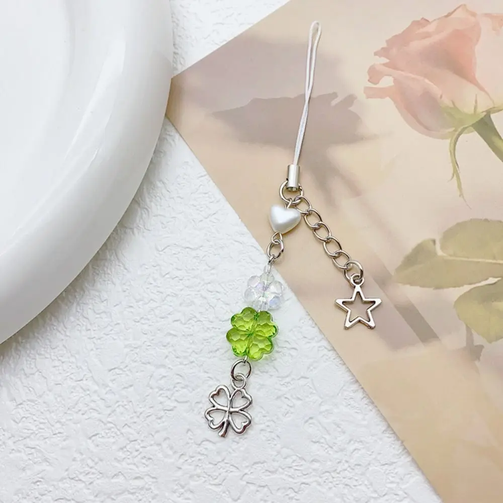 

Summer Lucky Grass Phone Charms Refreshing Green Four-leaf Clover Beaded Keychain Y2k Five-pointed Star Grass Keychain Gifts