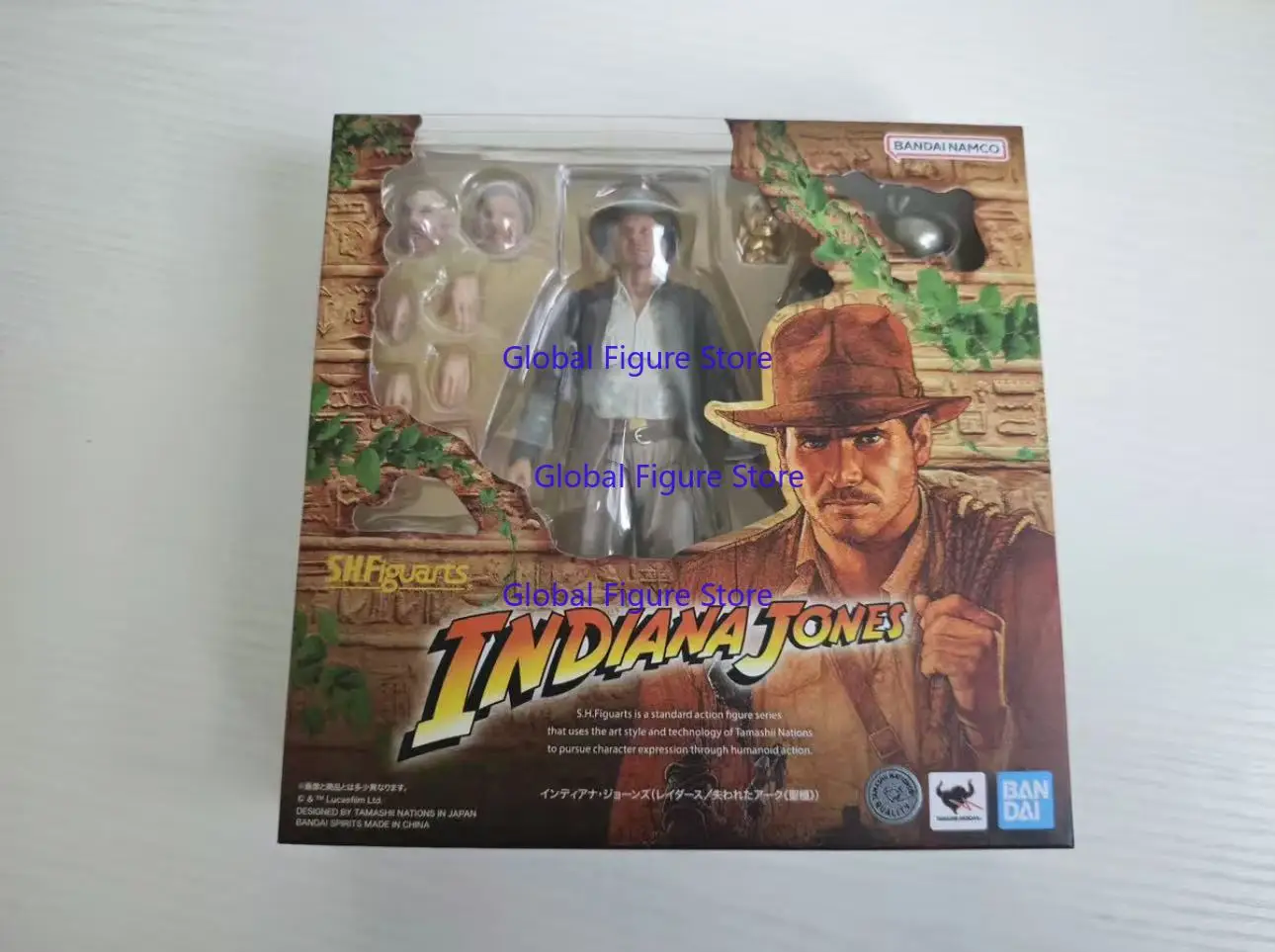 En stock Figura de acción de Bandai SHF de Indiana Jones de Los Cazadores del Arca Perdida