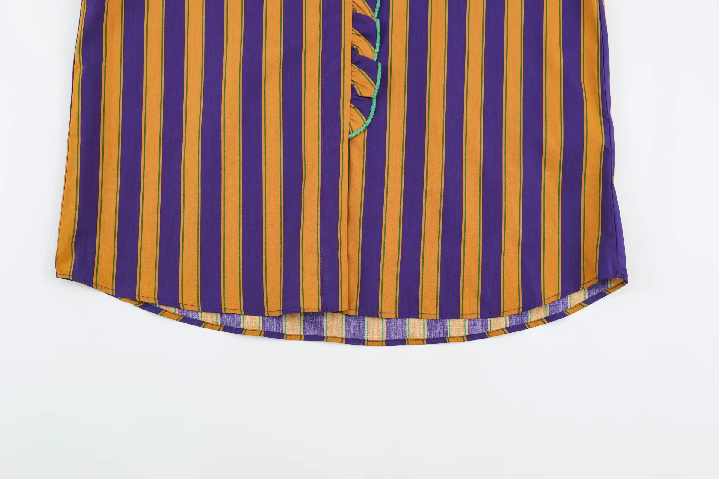 BSAY 2026 Herbst Damen Elegantes Büro-Streifenhemd mit Stehkragen, Rüschenbesatz, Langen Ärmeln, Lockerer Passform, Knopfleiste Vorne, Pendler-Bluse – Detail 11