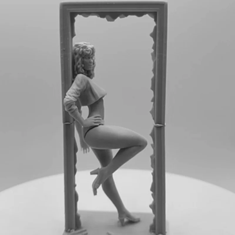 Kit de modèle de figurine en résine, modèle en plastique non assemblé et non peint, scène GK Miniature, fille AZole Lisa, échelle 1/24