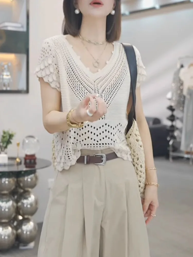 เสื้อถักเว้า V-Ne หรือเสื้อทรงหลวมบางฤดูร้อนผู้หญิงแฟชั่นดีไซน์เสื้อยืดเดินทาง Sle Basic Edition