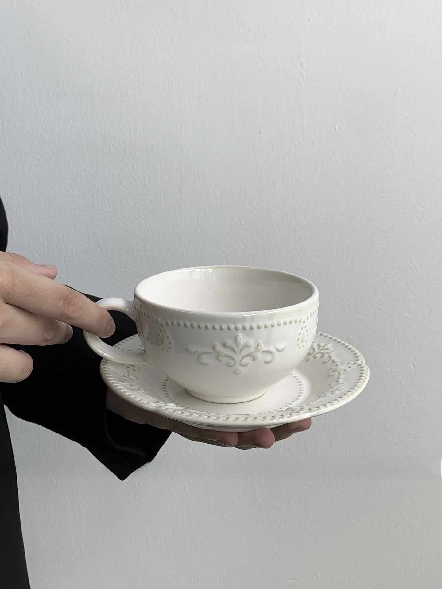 Retro Relief Ceramic Coffee Cup And Plate Set Afternoon Tea Water Cup High-End Feeling Orange Cup Gift for Colleagues And Fri...