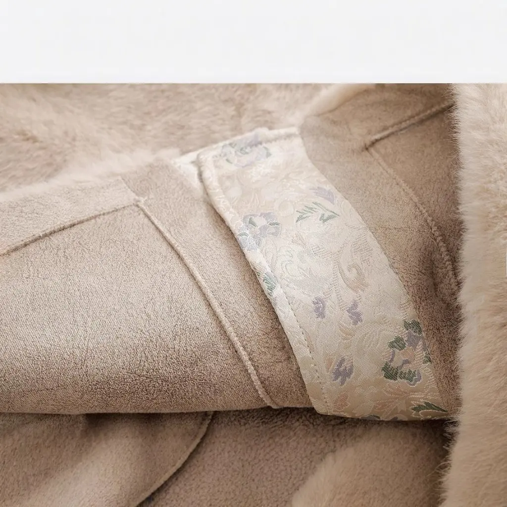 

European And American Style Women's Imitation Fur Coat 65RM-241010 Winter New Socialite Fashion Buckle Detail