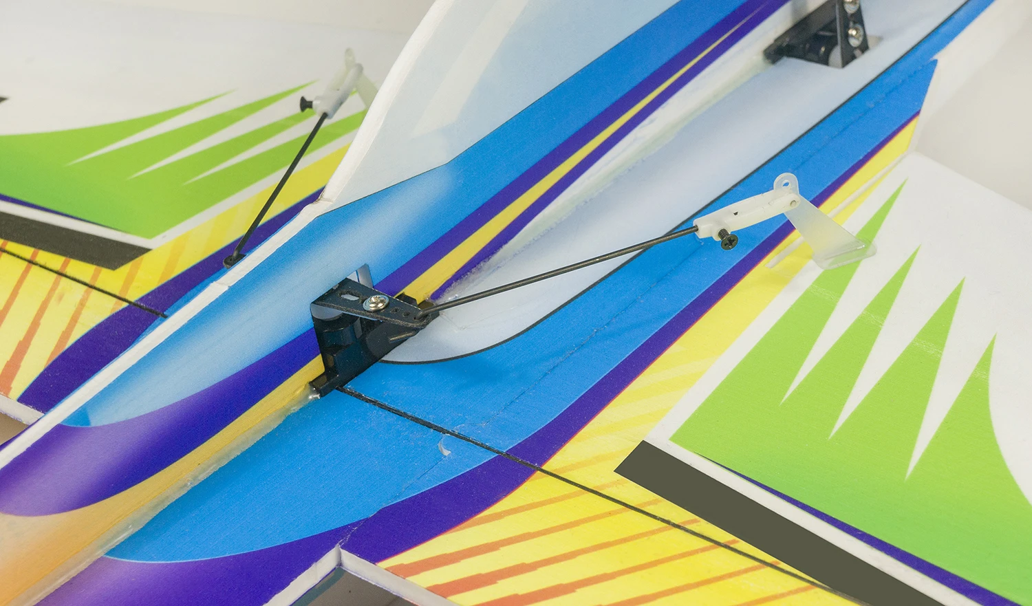 Echte Falke 3d fliegende Schaum pp rc Flugzeug xtreme Sport flugzeug Modell 710mm(28 ") Spannweite Kit Hobby Spielzeug leichteste Innen außen – Detail 9