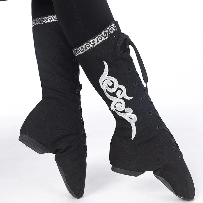 Tibetan Men Women Dance Boots Unisex Mongolian Dance Shoes Horse Boots New Canvas Dance Performance Ballet Boots Show Footware