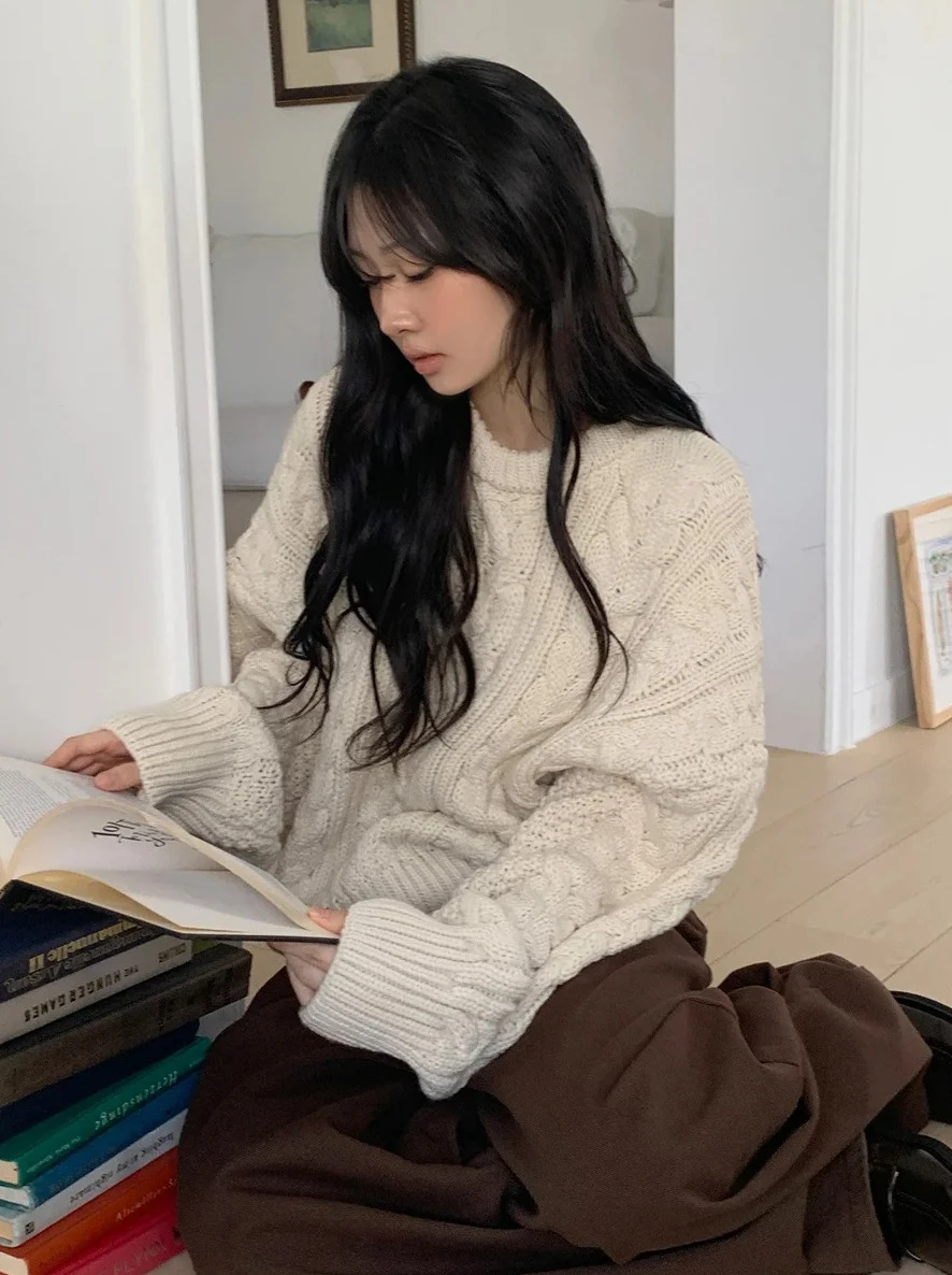 

Fried Dough Twists knitted comfortable loose women's one-size red fashion sweater round-neck top, loose knitted vintage sweater