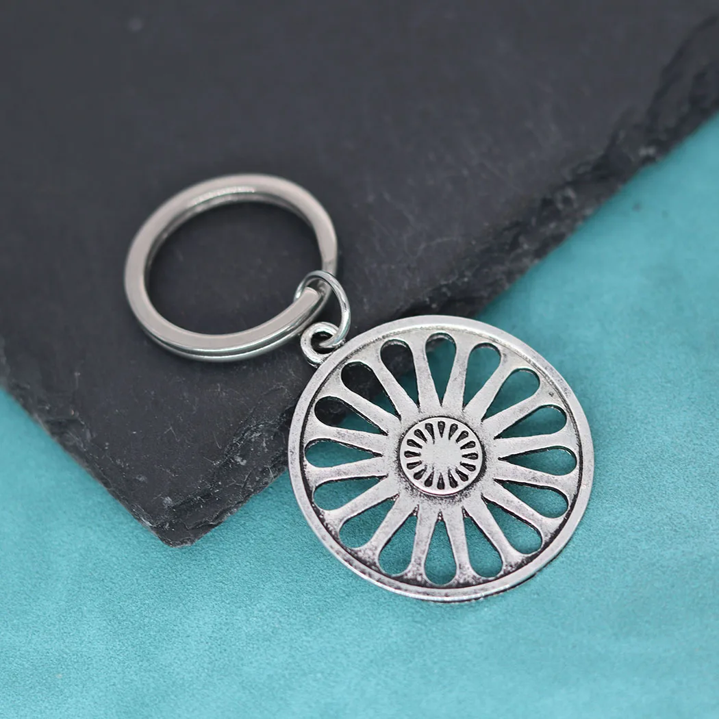 Ashoka Romani Chakra Indian Wheel Pendant Keychain For Men Women Talisman Roma People Symbol Jewelry Amulet Gift