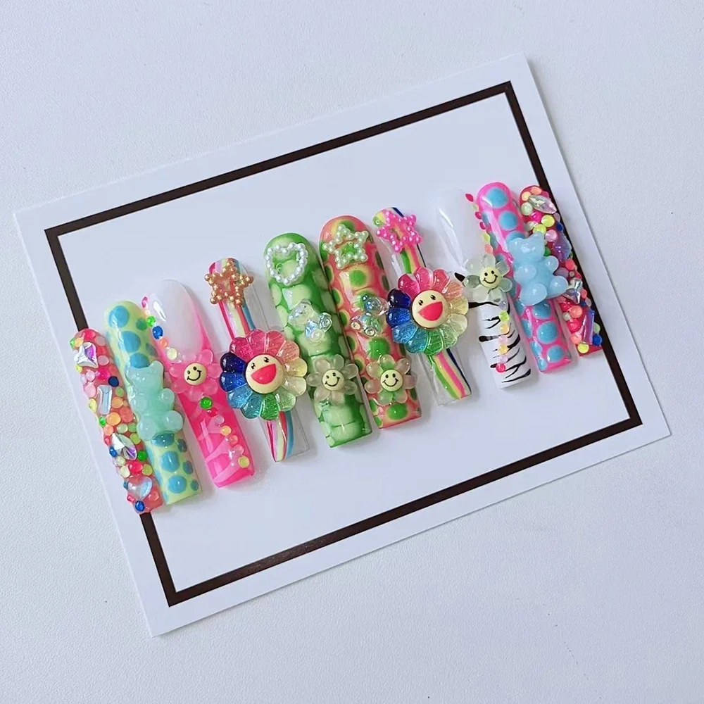 

Euro-american Style Wearable Press on Nails Hello Kitty Mymelody Cartoon Y2K Sparkling Luxury Reusable Full Cover Nail Tips Gift