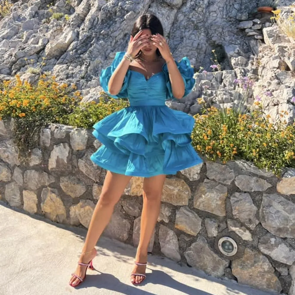 

Blue Taffeta Ruched Layered Women Dresses With Puff Sleeves Sweety Short Birthday Party Dress Date Engagement Mini Dress