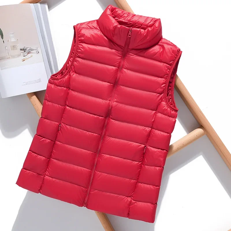 Women\'s Sleeveless Ultralight Down Vest Keeps Warm Winter Solid Color 90% White Duck Down Vest Jacket Women Wearable Vest Coats