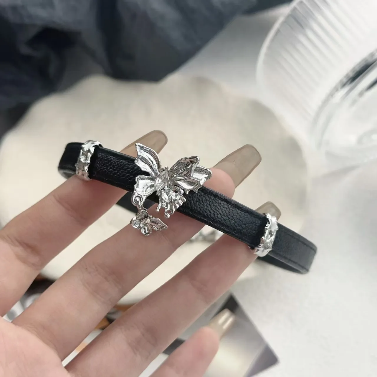 Dark Cold and indifferent style Niche design sense Temperament Sweet and cool Hot Girl Butterfly Cortex Stainless steel Necklace