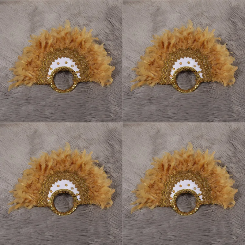 An elegant feather fan, creative wedding fan - the perfect choice for dance gear, exhibition and photography props