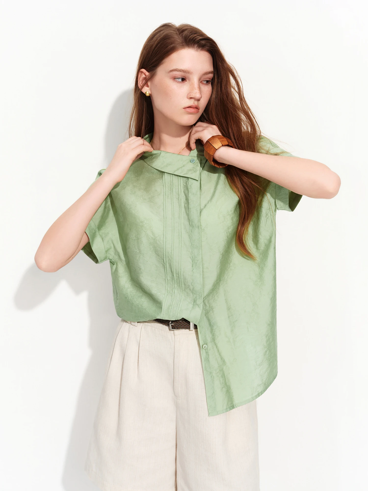 FSLE 2026 Summer Women‘s Asymmetric Drop Shoulder Blouse, Notched Collar Short Sleeve Shirt for Relaxed Designer Style Top