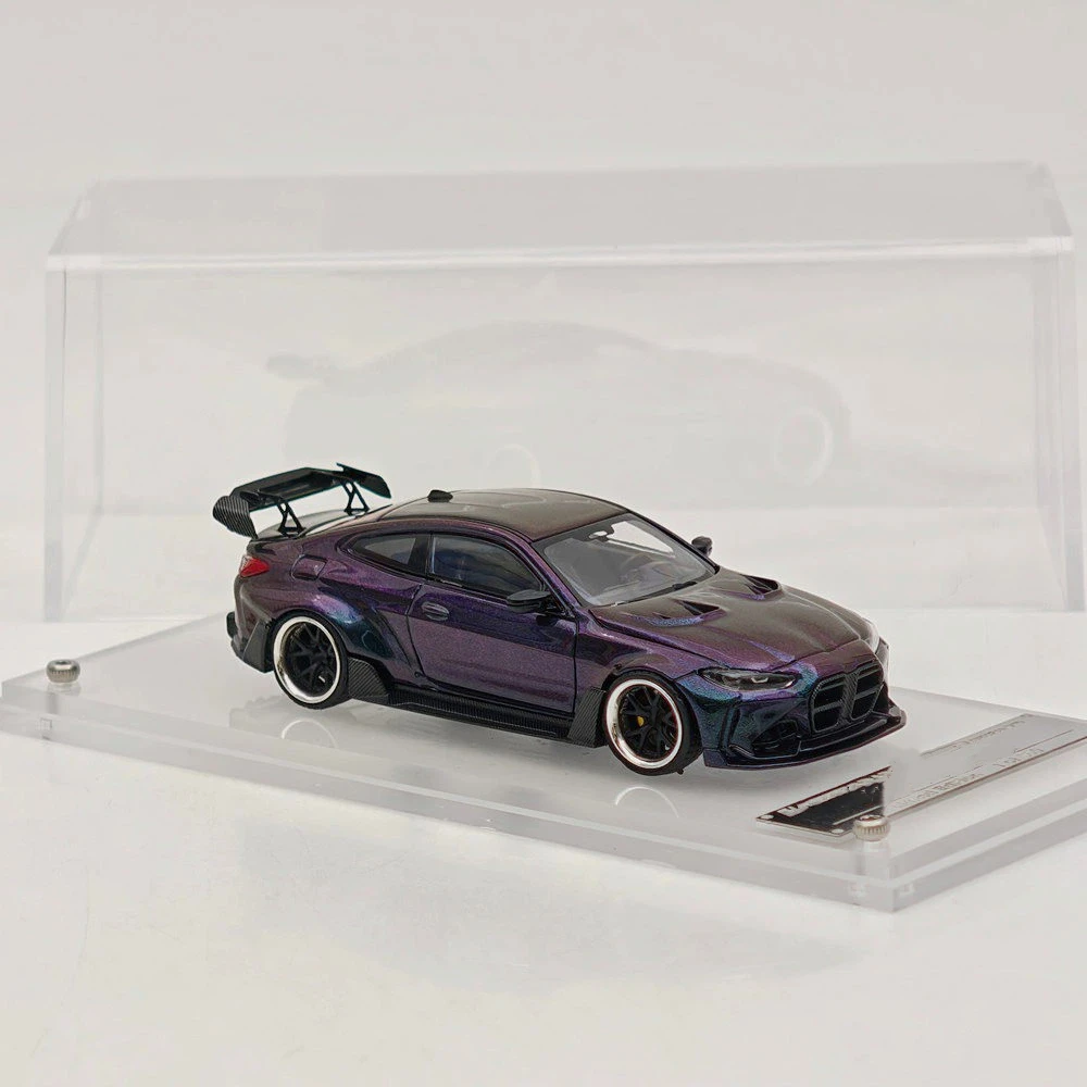 M4 Chameleon Magic Green Widebody Sports Model Diecast Metal Car Limited Collection SW 1:64 Toy Vehicle Models