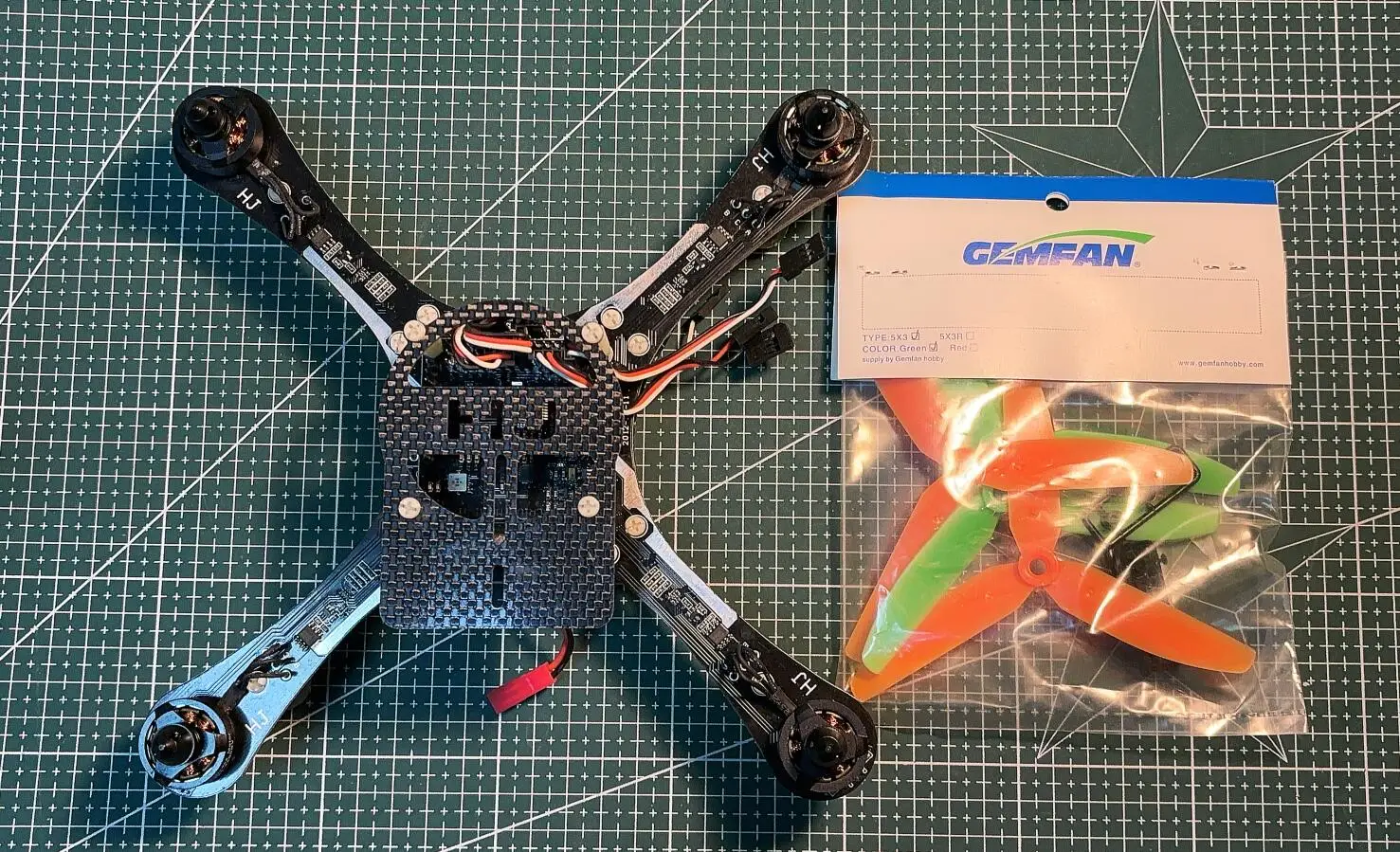 HJ HJ280X 280mm MWC Flight Controller Mini 4-Axis Quadcopter UFO / ARF with ESC speed control & 1804 Brushless Motor 5inch props