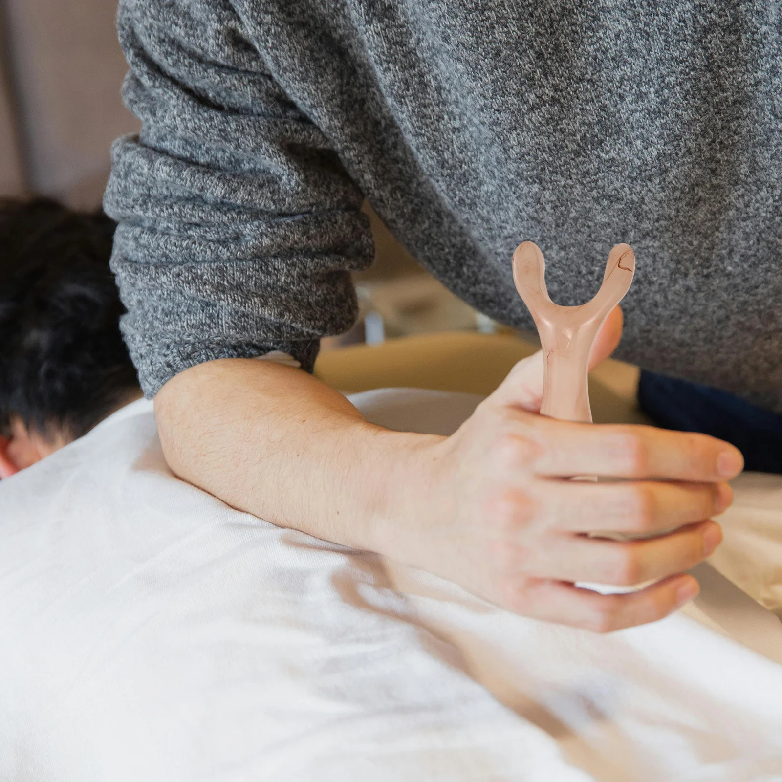 2 قطعة الراتنج المزدوج شوكة الأنف مكشطة رئيس مدلك المحمولة غوا شا أداة البيج العنبر تصميم مريح تحسين التنفس الأنف