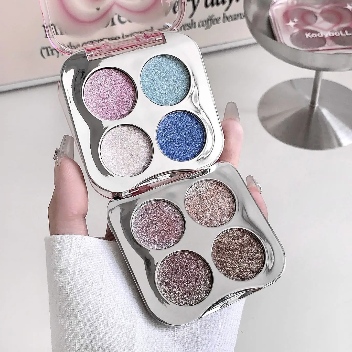 4-Color Glitter Eyeshadow Palette Shimmer Multicolor Sparkling Diamond Finish, Smooth Texture, No Clumping,  Stage Party Makeup