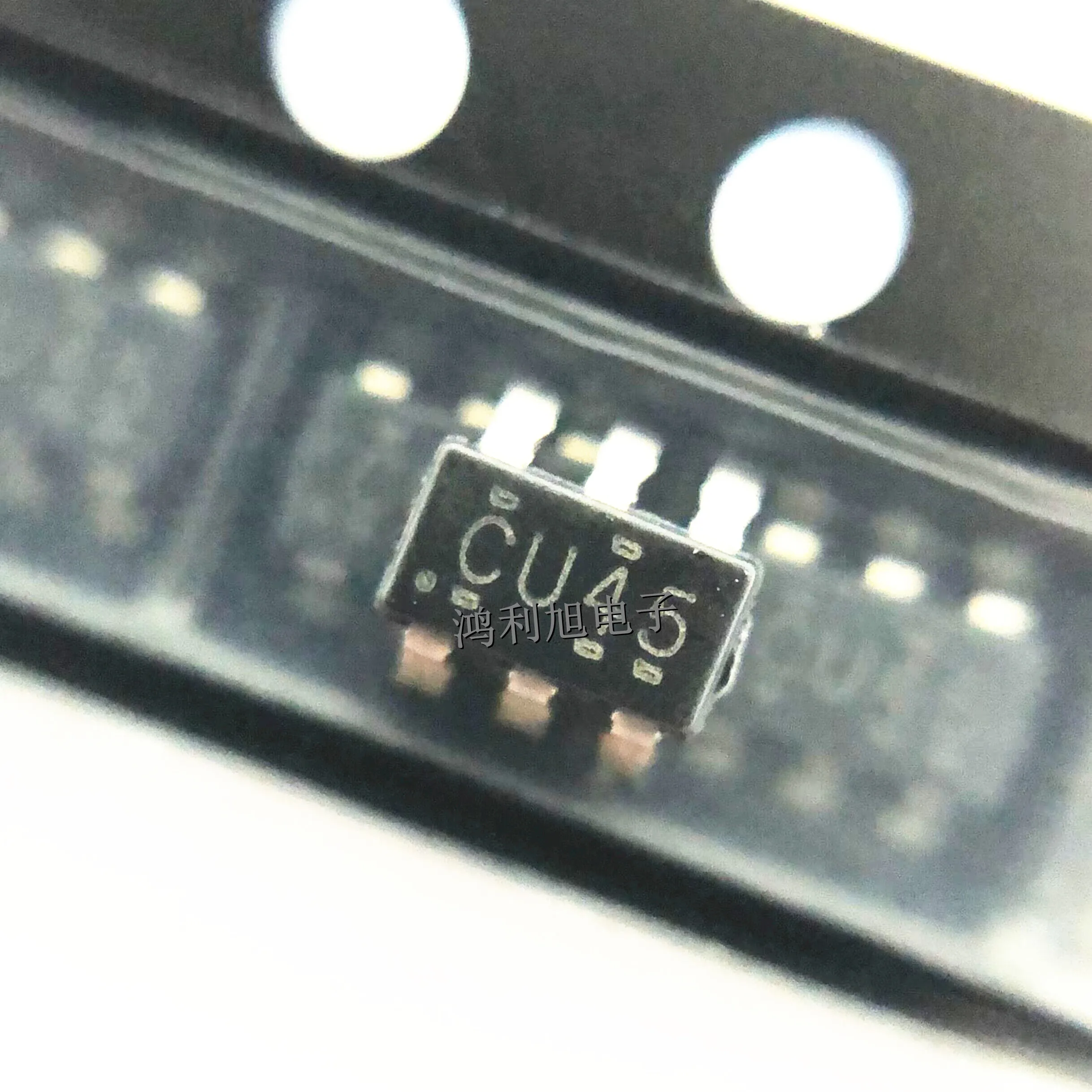 10PCS/Lot SN74LVC1GU04DBVR Marking CU45 Inverter 1-Element CMOS 5-Pin SOT-23 T/R