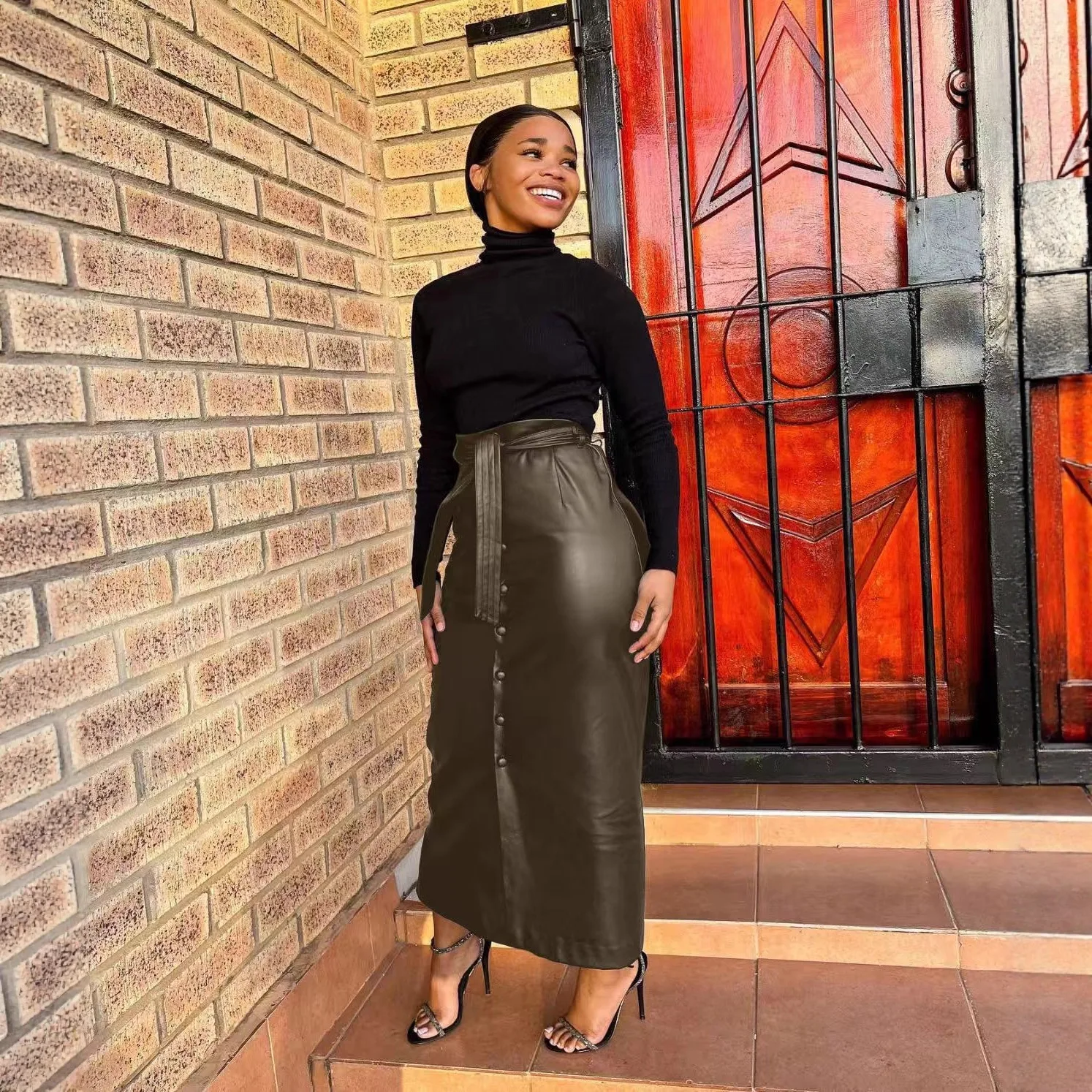 우아한 Pu 가죽 롱 스커트 여성 패션 가을, 겨울 의류 빈티지 벨트 하이 웨이스트 맥시 스커트 캐주얼 streetwear