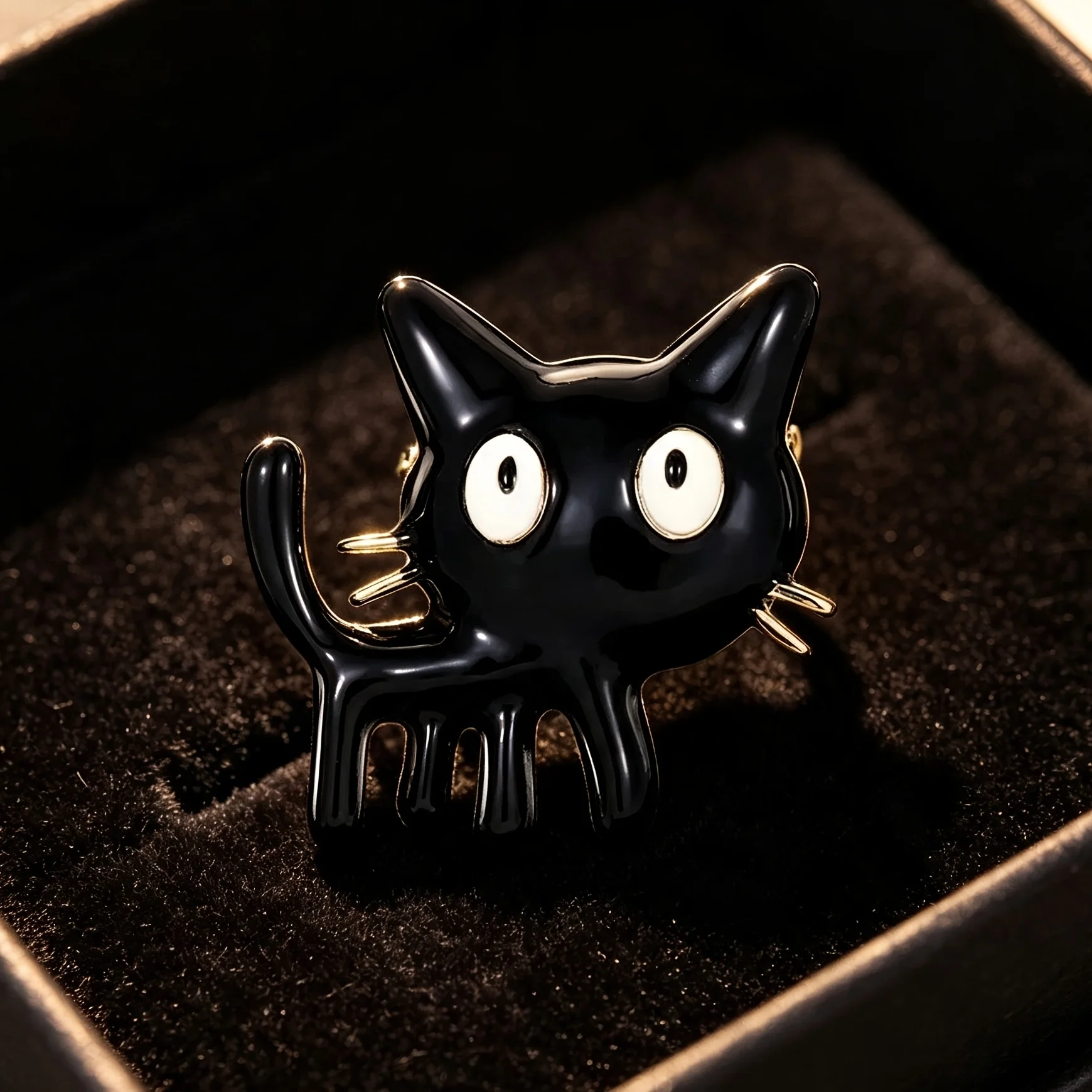 2 Cute Cartoon Cat Brooches, Black and White Kitten Badges, Suitable for Jackets, Blazers, Coats, Scarves, and Backpacks
