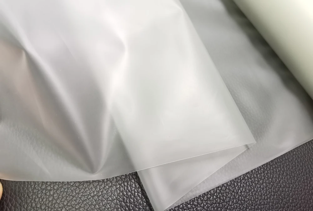 Cloudy Surface TPU 54'' Wide By Meter Designer Trench Regenmantel Tasche Tischdecke Kunsthandwerk Material Wasserdicht – Detail 7