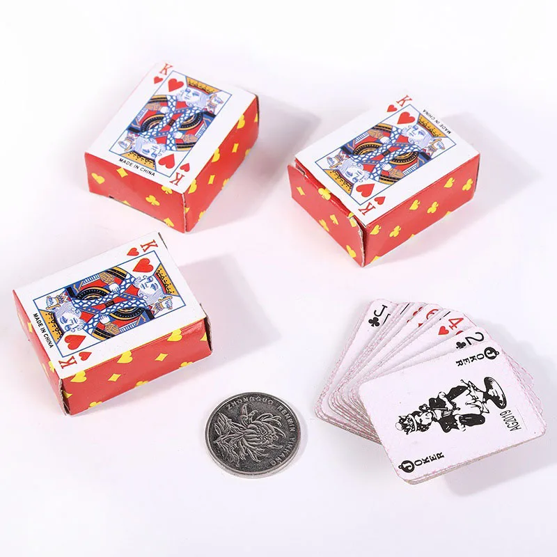 10 SZTUK Mini karty do gry dla dzieci Dorośli Ulubione imprezy Miniaturowy zestaw do pokera Gry dla rodziny Podróż Juegos De Mesa Divertidos