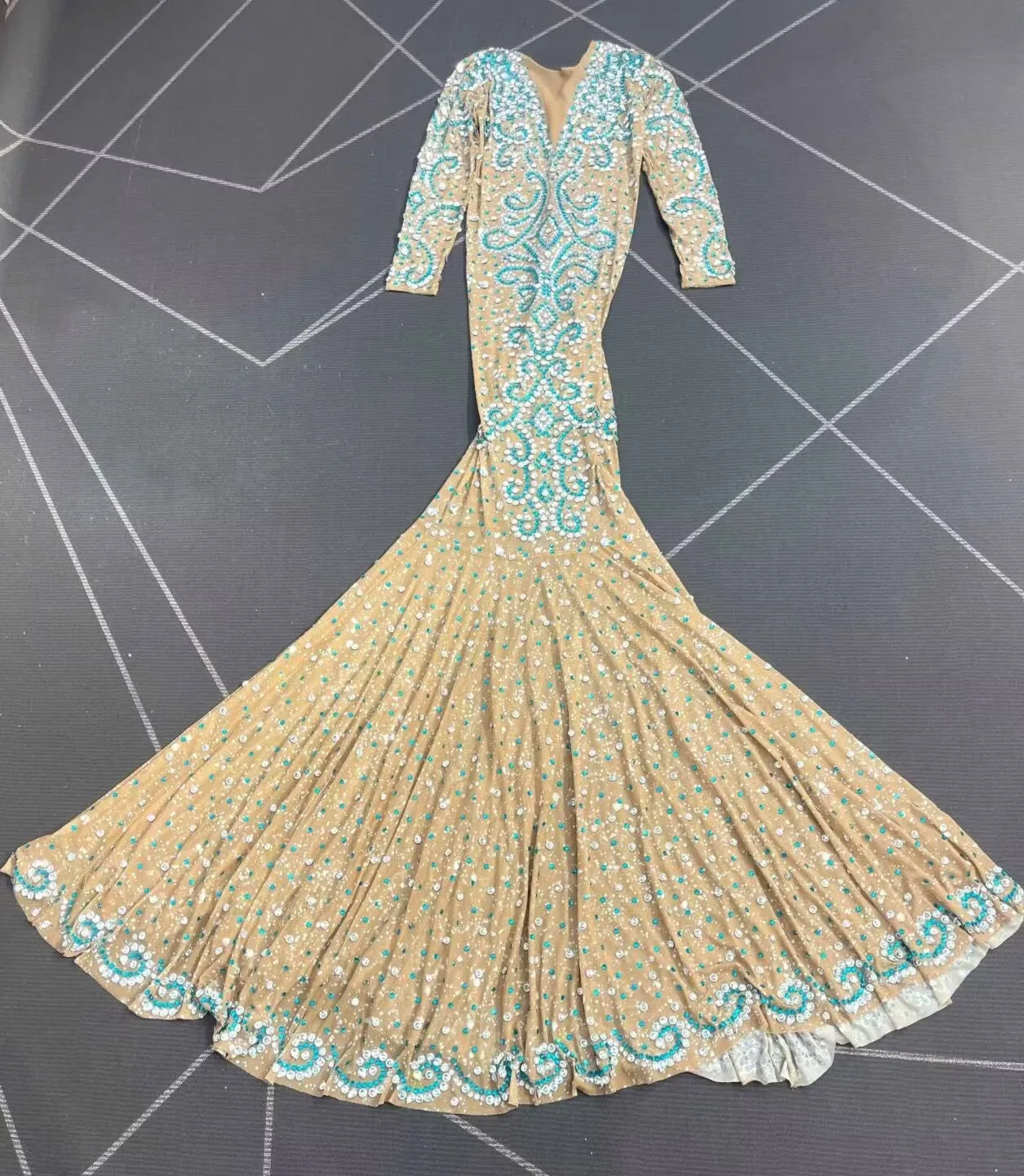 Robe de luxe élégante et lourde, strass scintillants, robes en maille pour femmes, bal de promo, tapis rouge, vêtements de scène pour séance photo