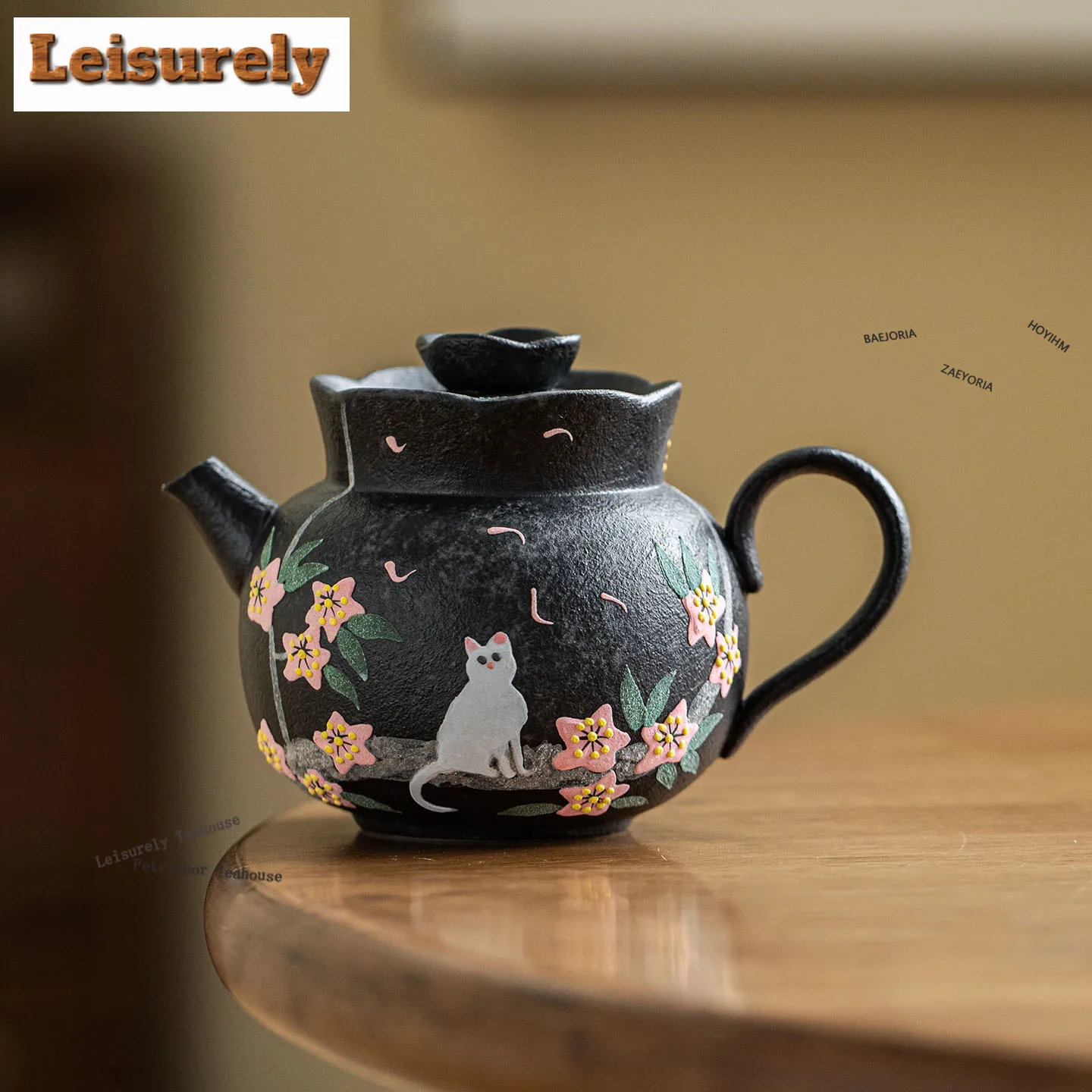 HOYIHM 150ml Hand-painted Plum Blossom Cat Teapot Elegant Tea Infuser Pot Tea Maker Kettle With Ball Hole Tea Items Decoration