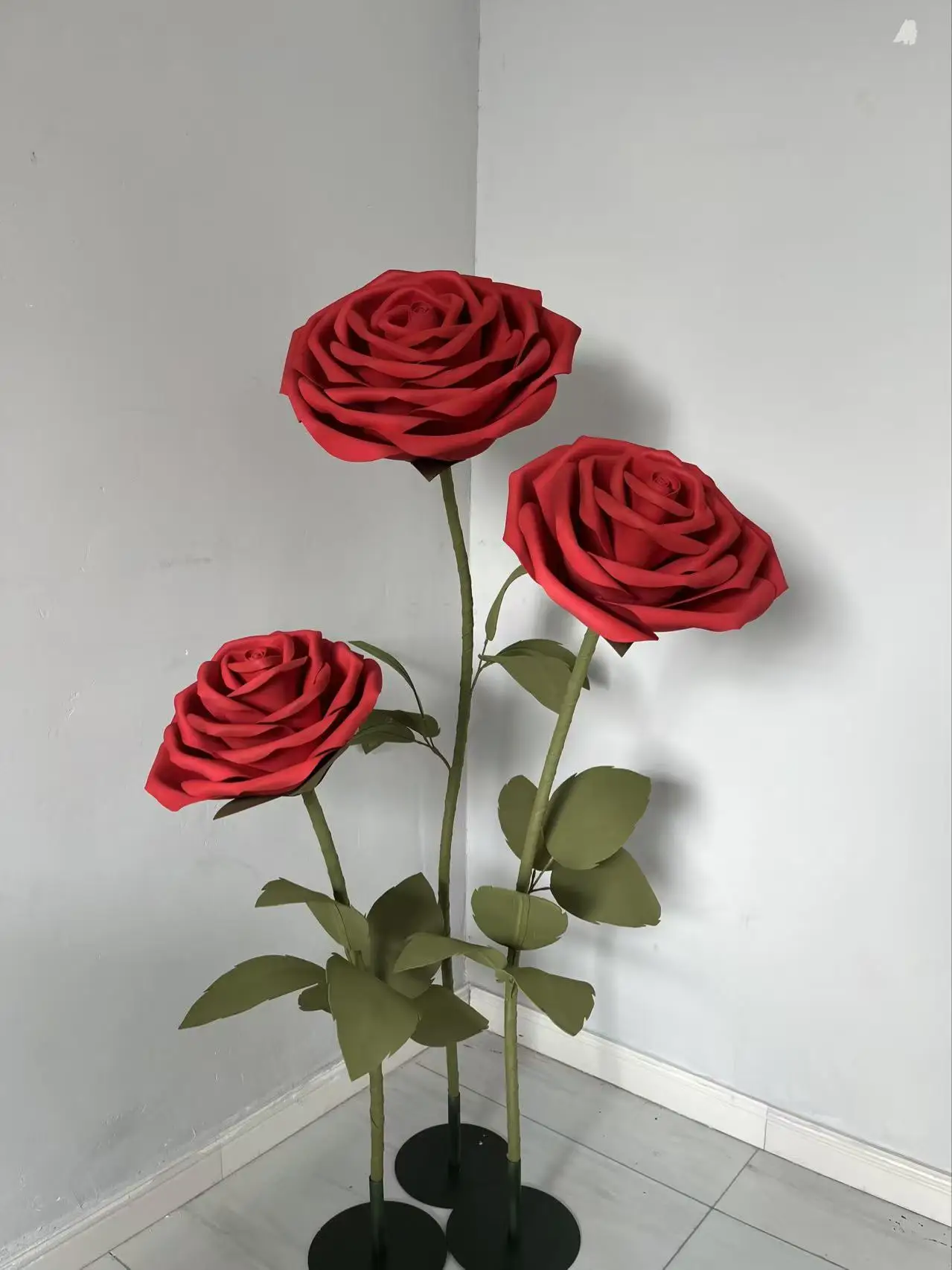 

EVA Waterproof Giant Rose Floral Artificial Wedding Road Lead Big Rose Flowers Birthday Party Backdrop Yard Decor With Stand