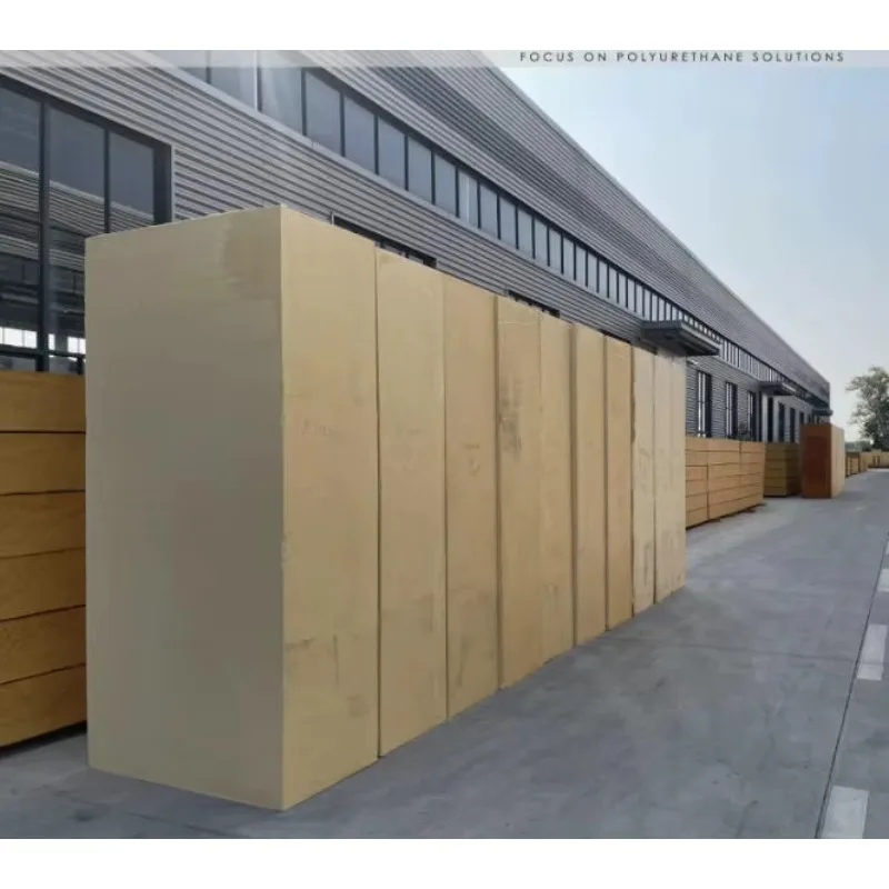 Two-Component Liquid Closed Cell Spray Foam Rigid Polyurethane Decorative Wood Polymer Polyol and Isocyanate Blend