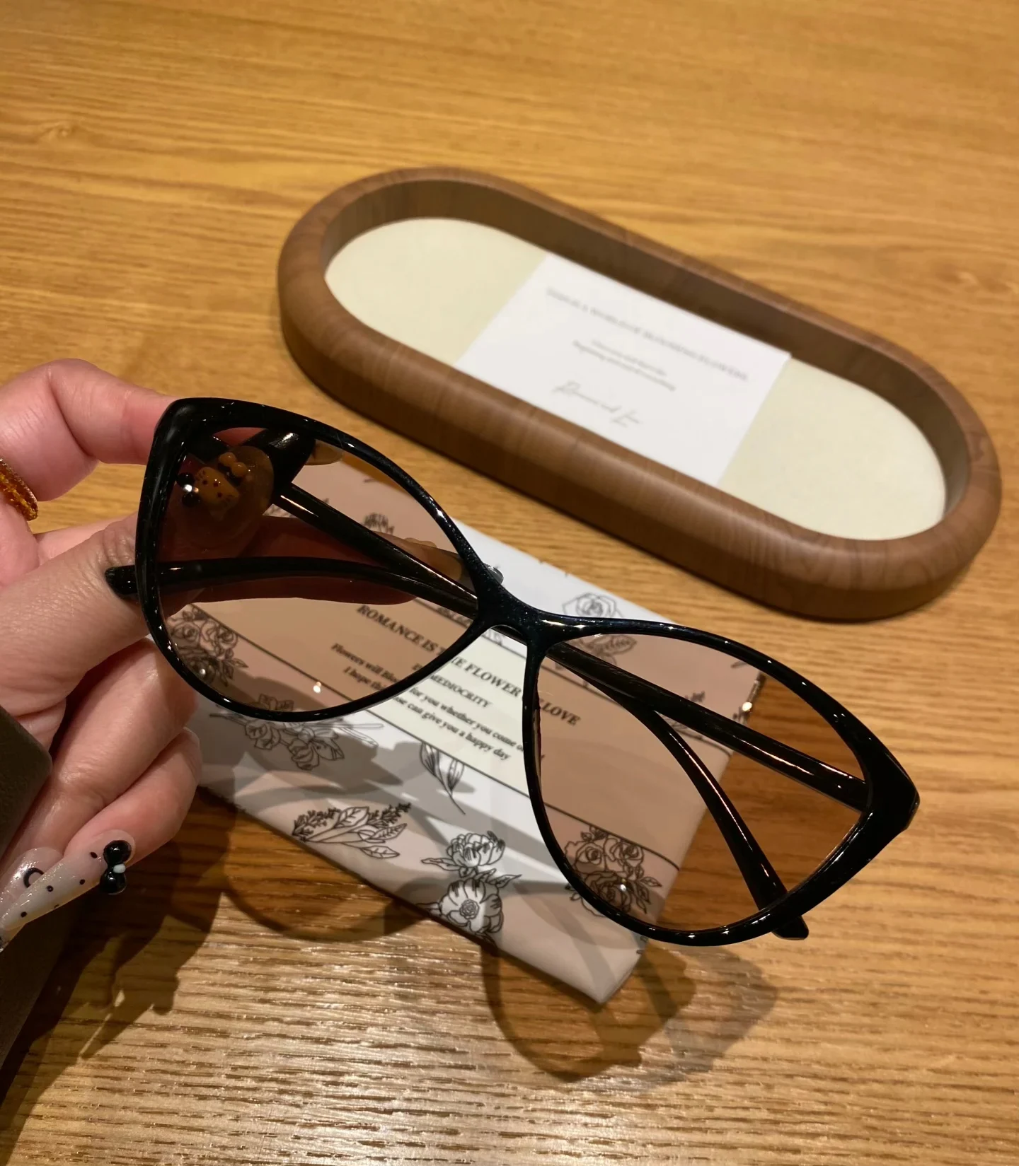 2025 Lady Cat-Eye Sunglasses High-End Acetate Petite Frame UV400 ProtectionWomen’s Shades Fashion Sunglasses