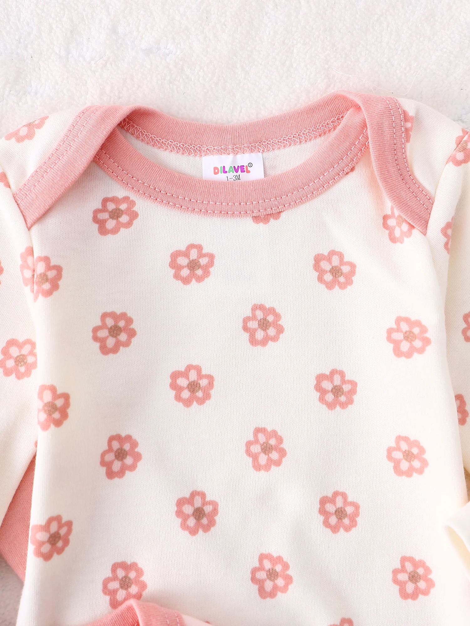 Babykleidung für Mädchen 3-teilig Baby-Mädchen-Strampler Neuer Stil Frühling/Herbst Langarm-Strampler aus Baumwollstoff Geeignet für 0-9 Monate – Detail 4