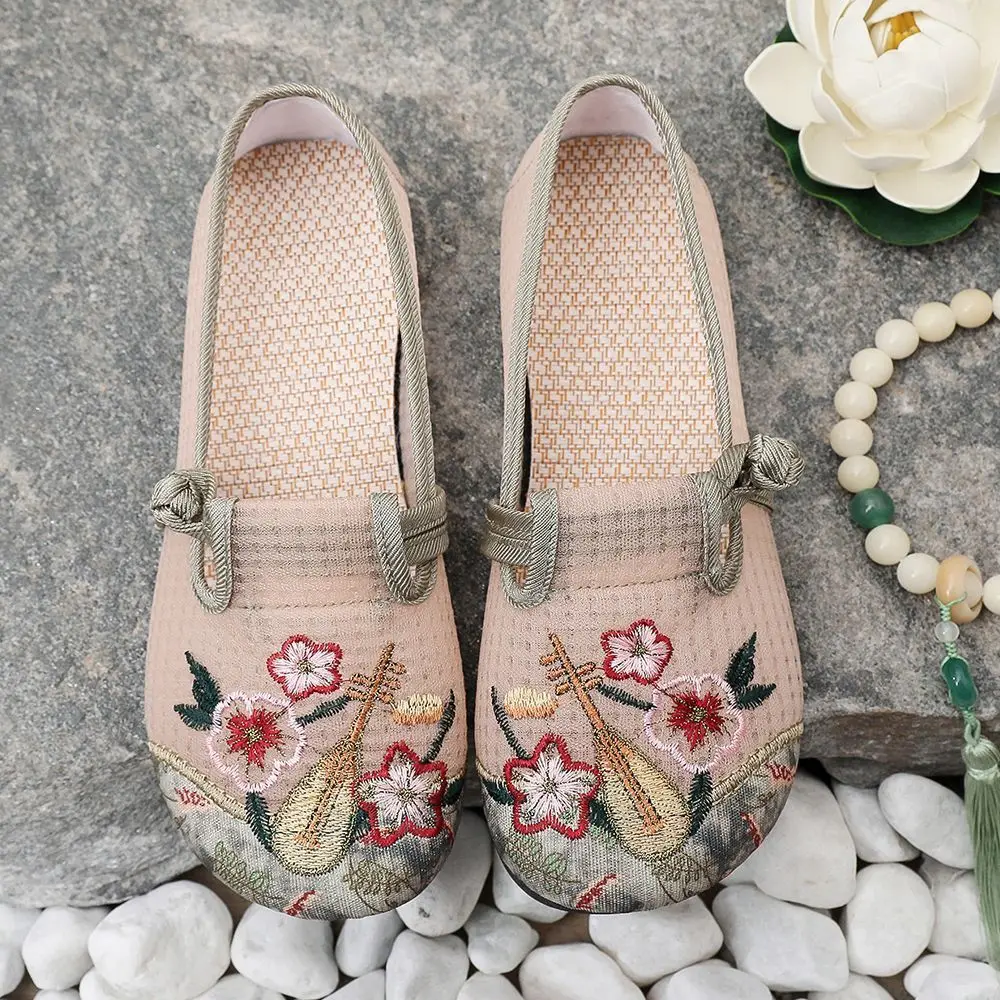 Summer Old Beijing Mesh Shoes 2026 Autumn Mom Chinese Style Embroidered Shoes Women Soft Bottom Breathable Cloth Casual Shoes