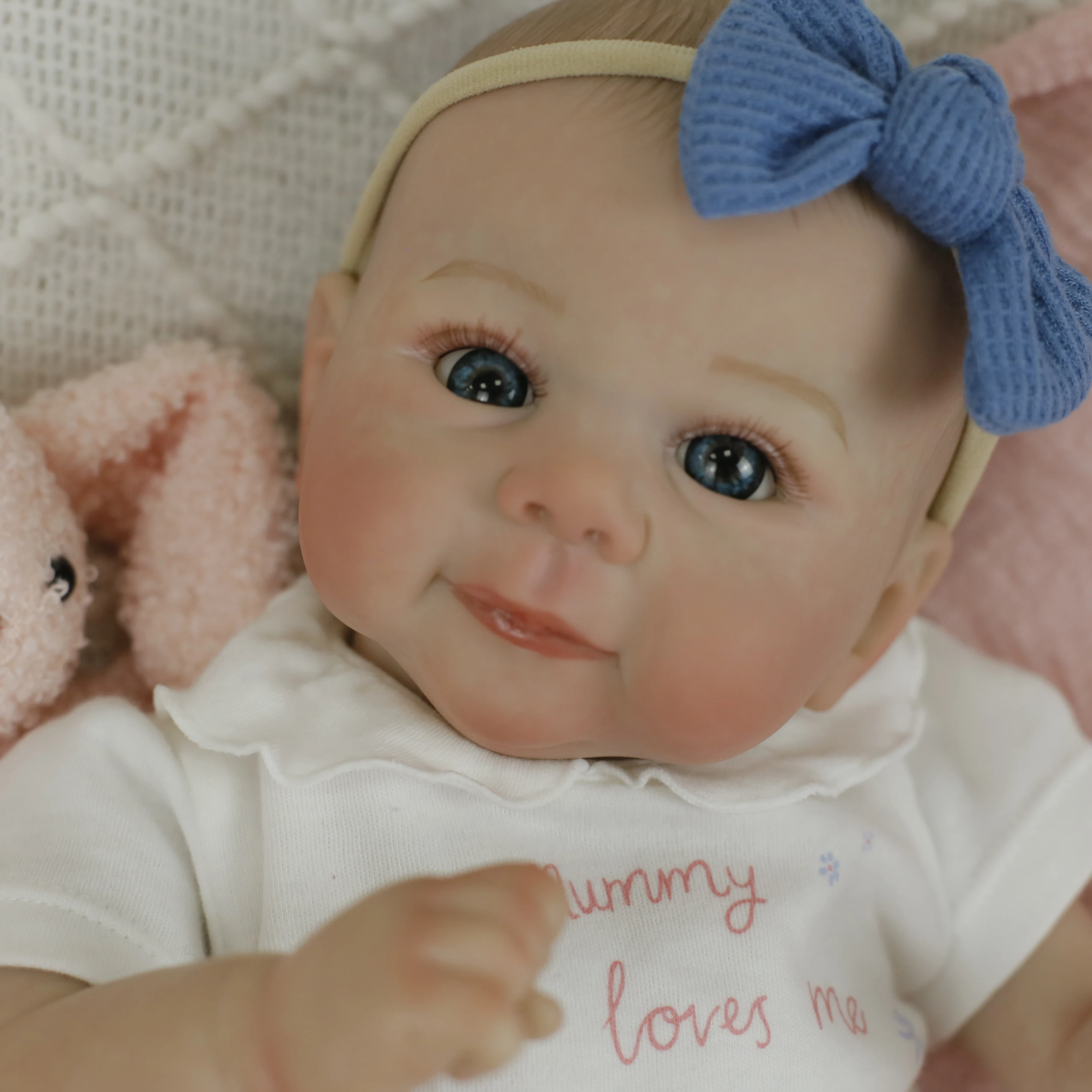 ตุ๊กตาซิลิโคนไวนิลทั้งตัวขนาด 19 นิ้ว เหมือนจริง ผิว 3 มิติ ผมวาดด้วยมือ เหมาะเป็นของขวัญวันเกิดและคริสต์มาสสำหรับเด็กผู้หญิง