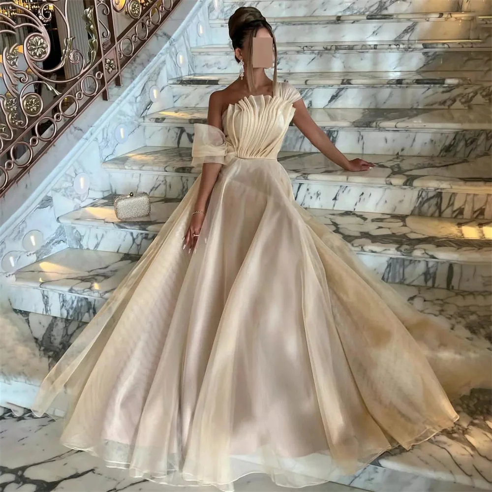 Luxury Tulle Off the Shoulder Strapless Prom Dresses Pleated Corset Sleeveless Formal Party Dress A-Line Long Saudi Evening Gown