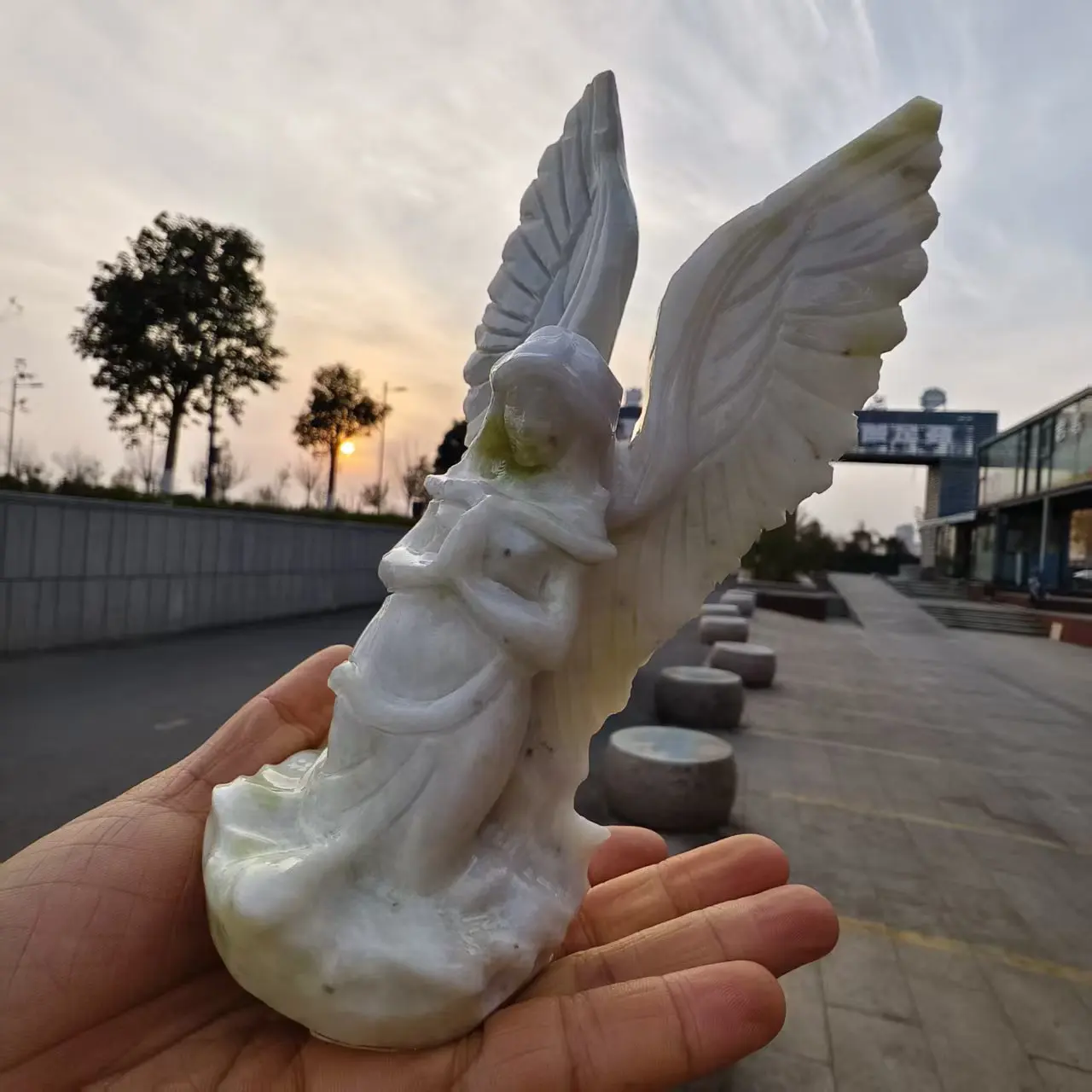 

Натуральный ангел из камня Наньтянь, ангел из кварцевого кристалла Наньтянь, резной ангел из камня Наньтянь, минерал для целительства.