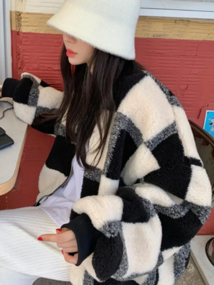 

Women's Loose Fit Lamb Fur Zipper Cardigan Coat Plaid Design Winter Warm Cotton Outerwear Spring Autumn Winter Seasonal Wear
