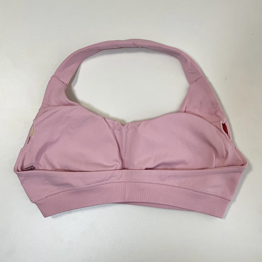 インパクトスポーツブラ 女性用 シームレス ホルターネック ストラップ ヨガブラ セクシー オープンバック パッド入り スポーツトップ ミディアムサポート ジム クロップトップ