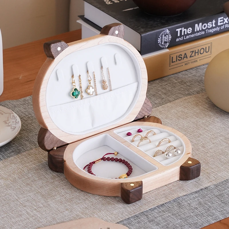 

Магнитный ящик для хранения ювелирных изделий в виде панды из черного ореха, настольное ожерелье, серьги и коробка для хранения колец.