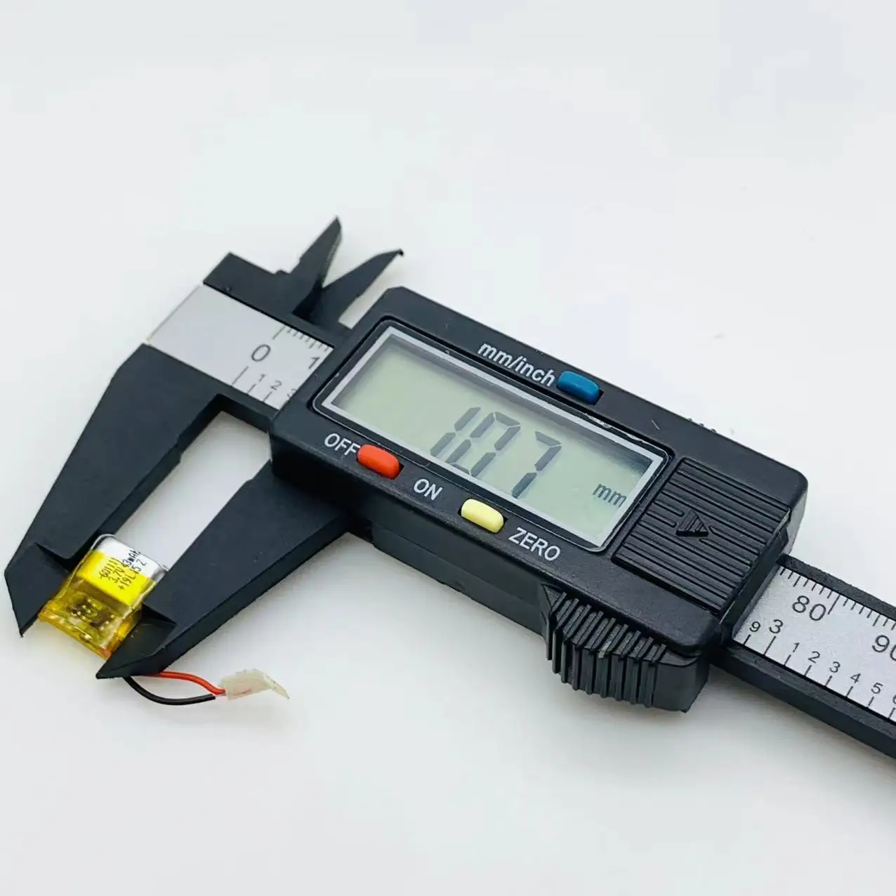 3.7V 601111 601011 Li-polymer Battery for Bluetooth Bracelet Wearable Device