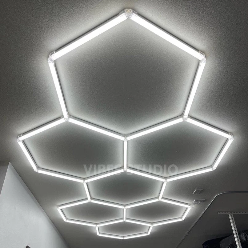 

Hexagon LED Garage Light Honeycomb Lamp 110V-240V LED Tube Ceiling Light for Car Body Repair Workshop Barbershop Gym Lighting