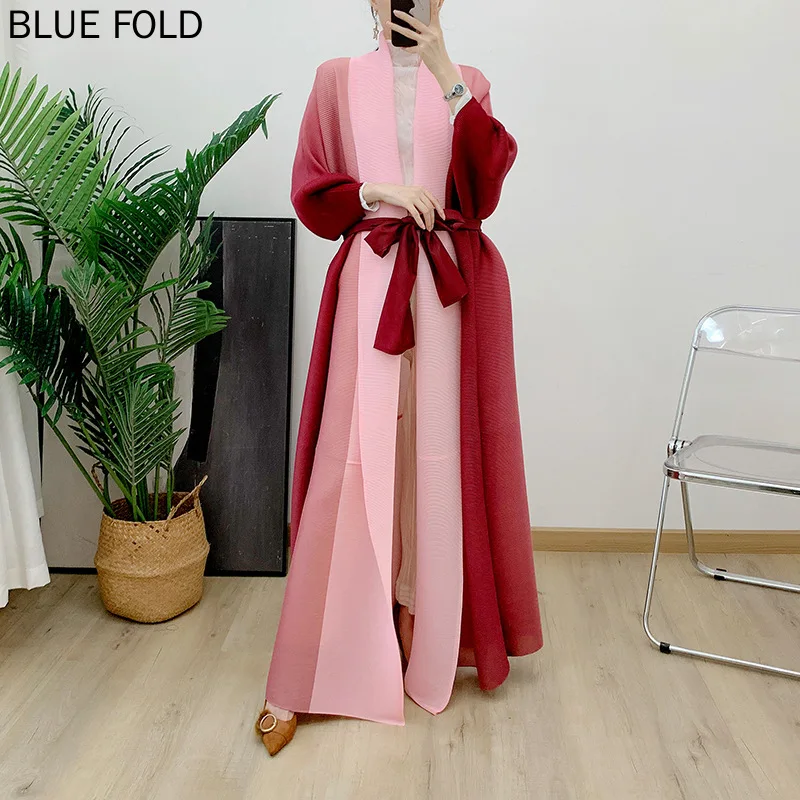 MIYAKE Gradient Color Long Windbreaker Women Spring and Autumn Fashion Loose Large Size Strappy Robe Slimming Pleated Cardigan